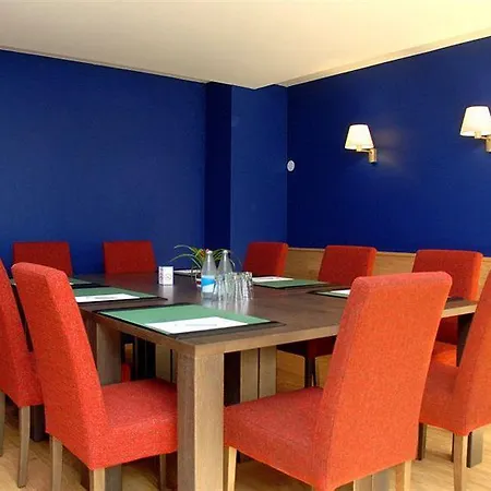 Hotel Randwyck 4*